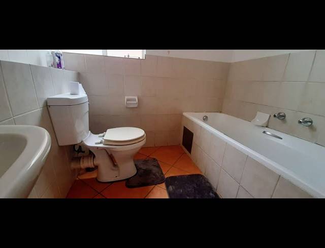 2 BEDROOM SECTIONAL TITLE FOR SALE IN BIRCHLEIGH